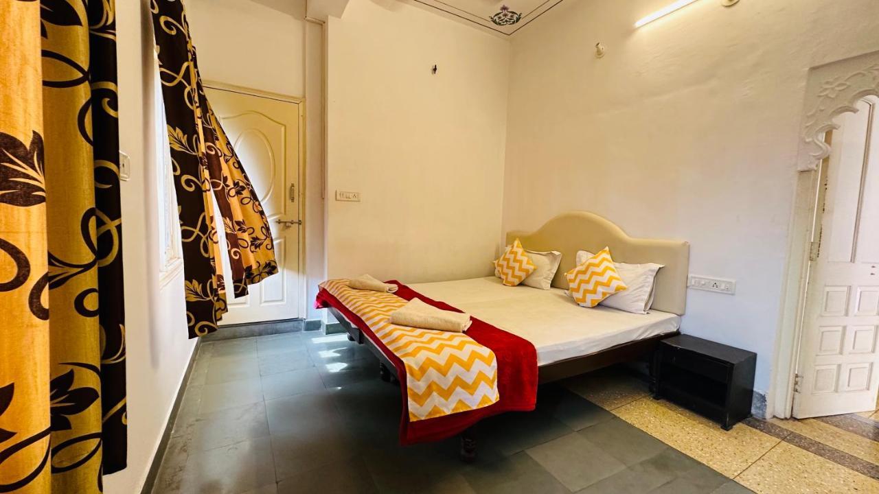 Maa Ji House On Lake Pichola Udaipur Exterior photo