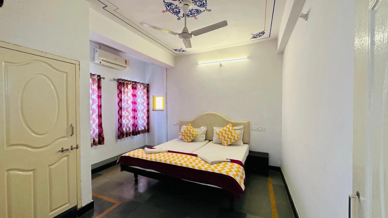 Maa Ji House On Lake Pichola Udaipur Exterior photo
