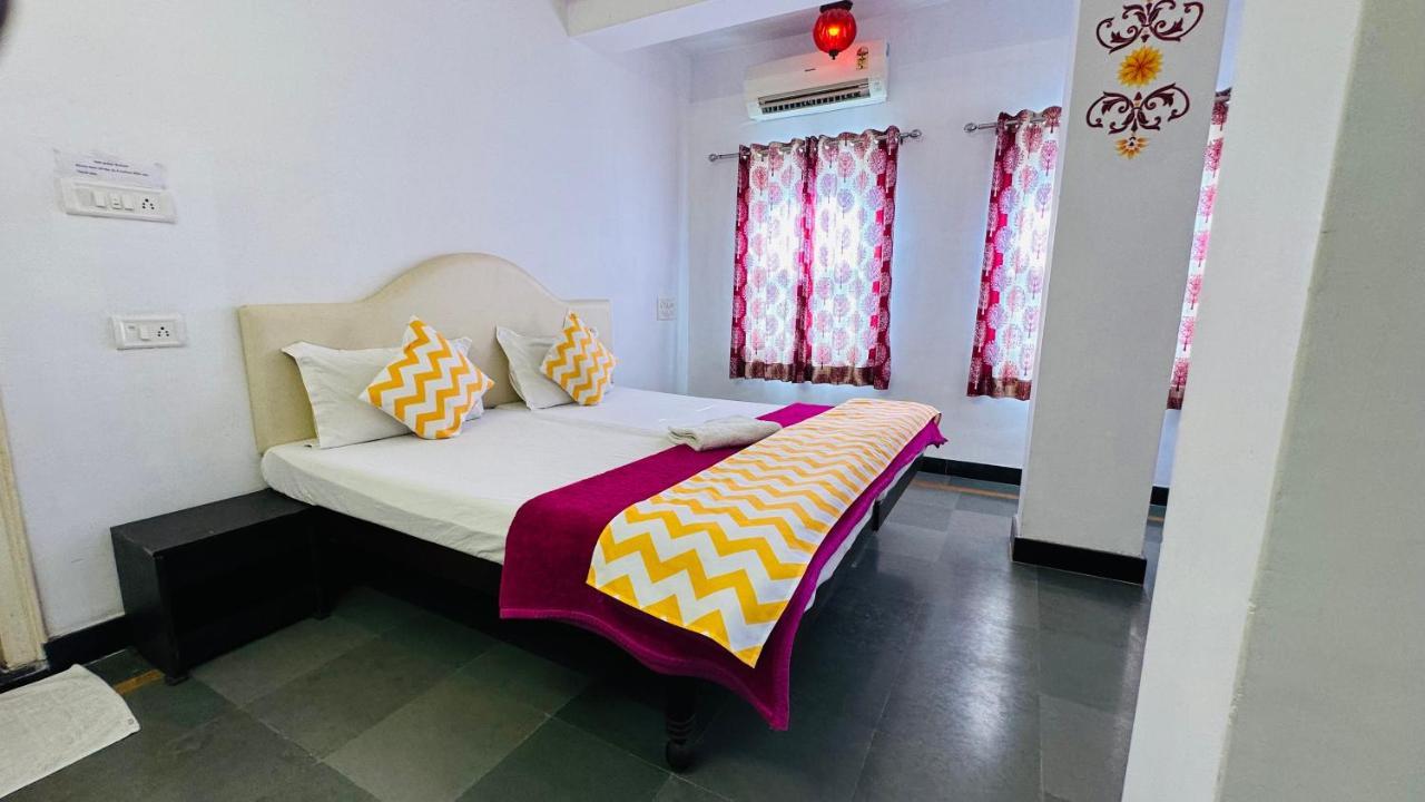 Maa Ji House On Lake Pichola Udaipur Exterior photo