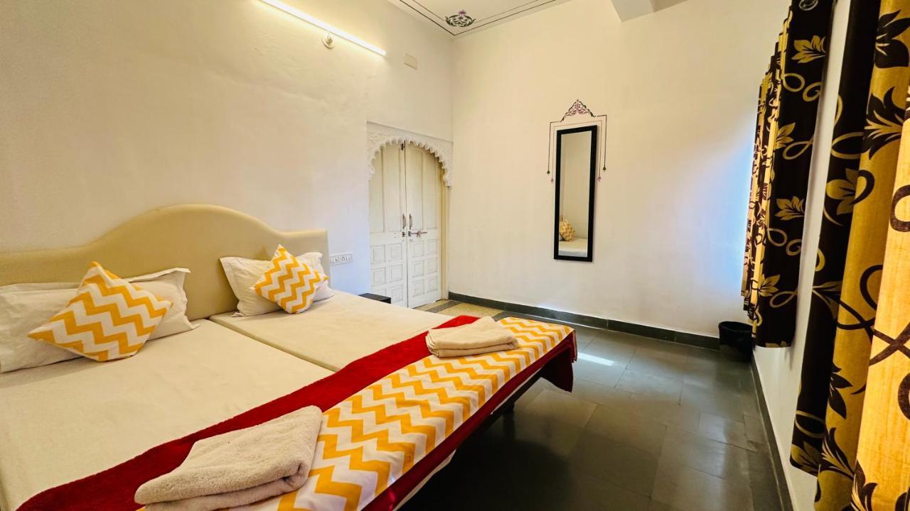 Maa Ji House On Lake Pichola Udaipur Exterior photo