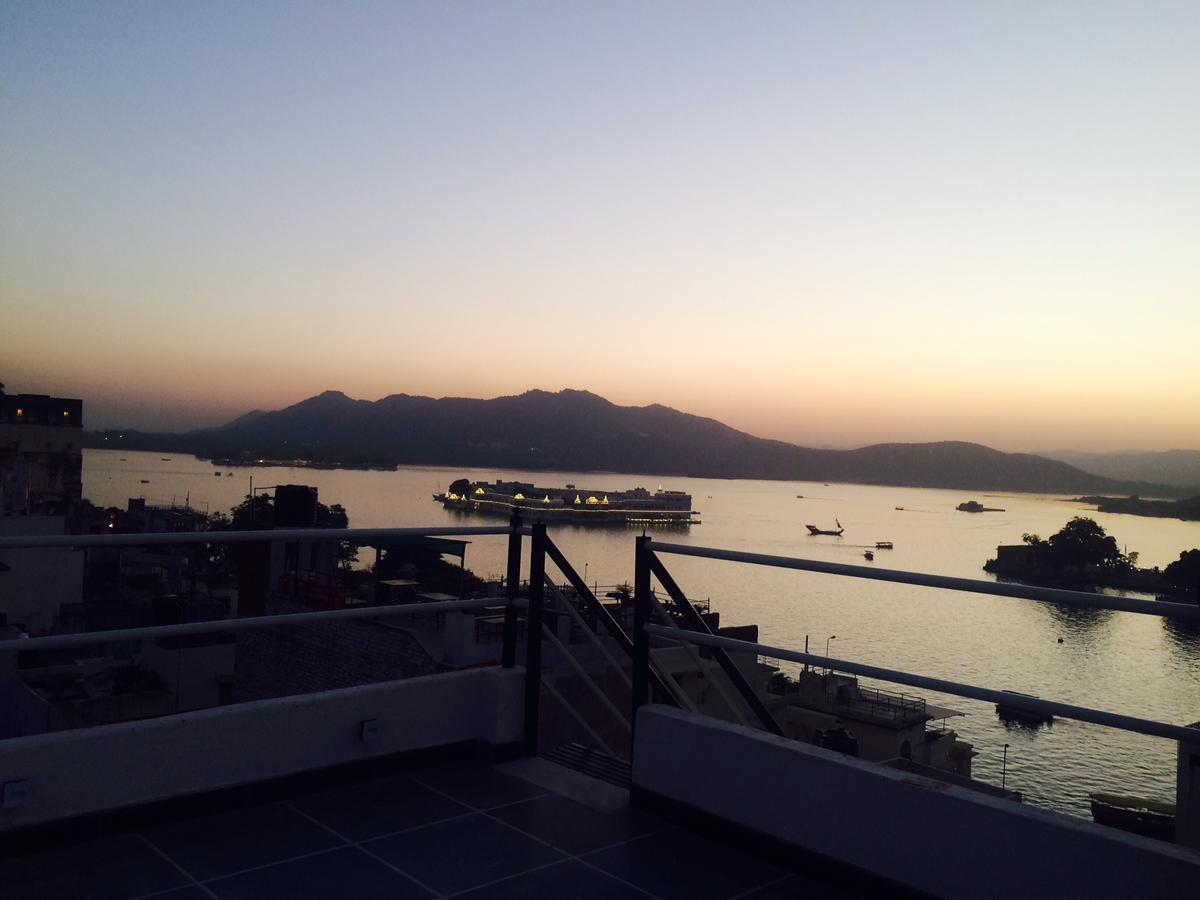 Maa Ji House On Lake Pichola Udaipur Exterior photo