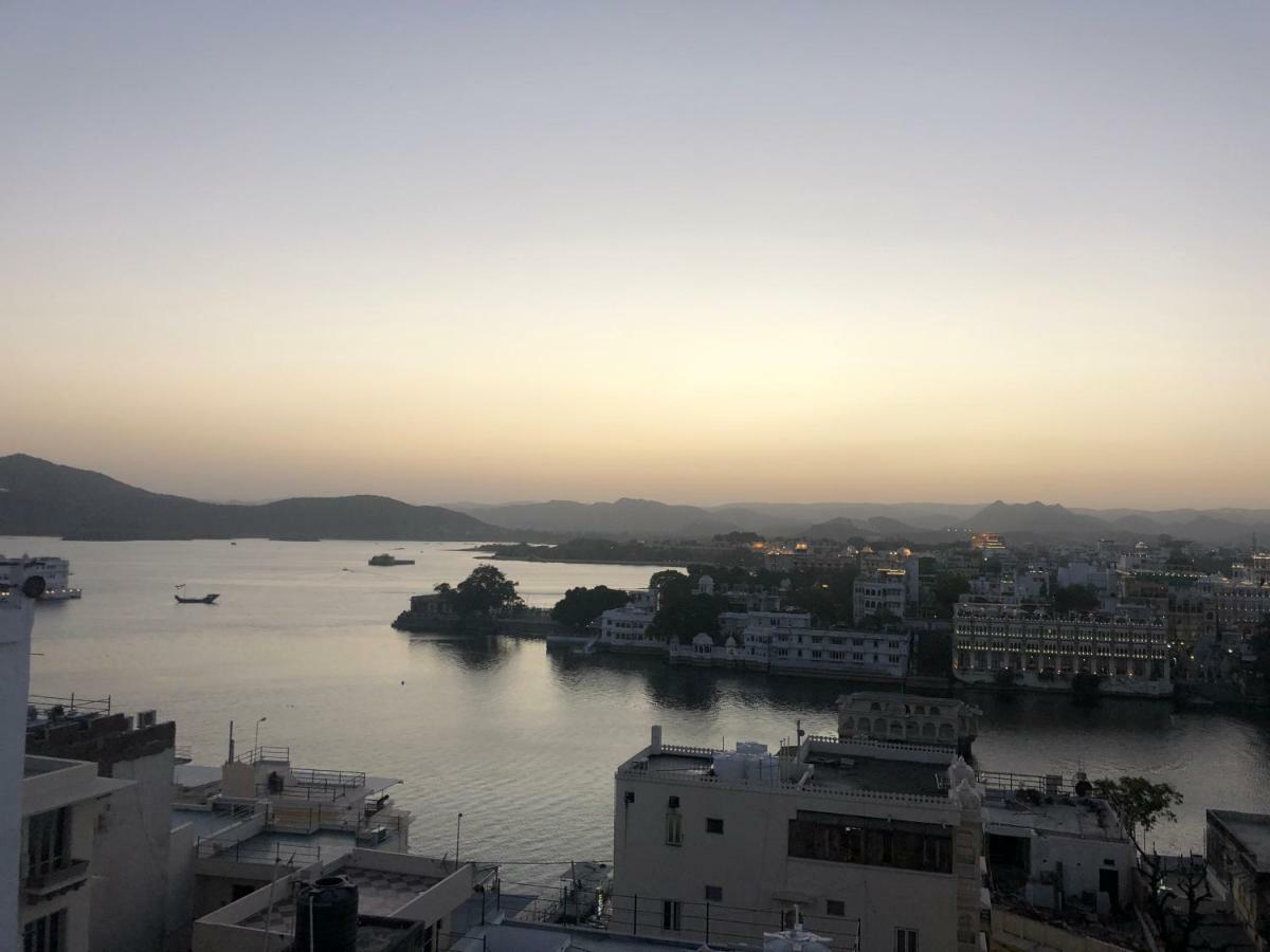 Maa Ji House On Lake Pichola Udaipur Exterior photo
